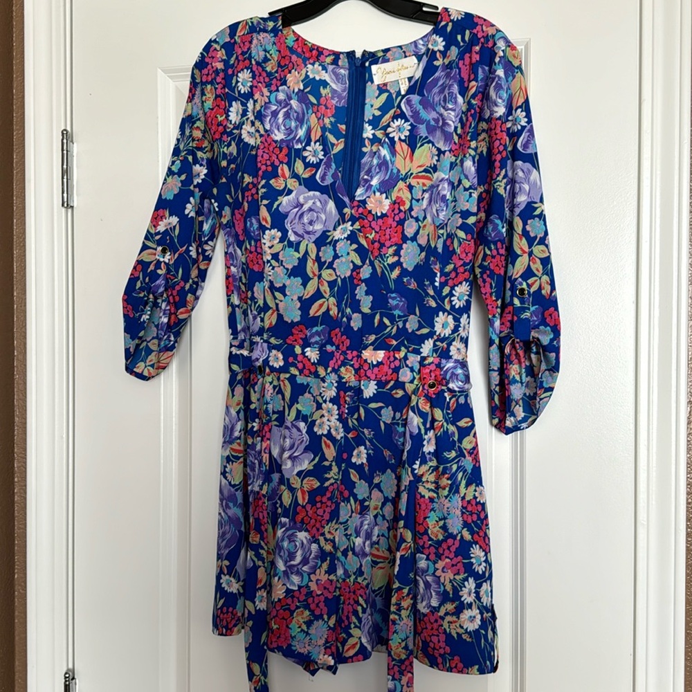 Floral romper size medium